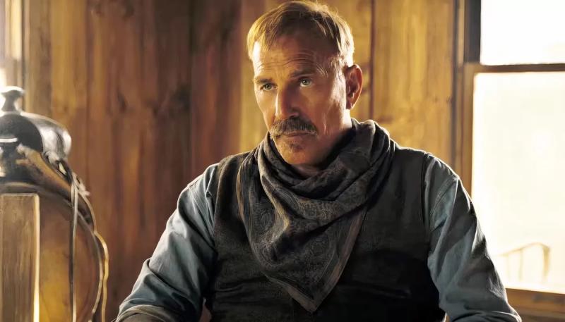 На Кевина Костнера подали в суд за сцену изнасилования