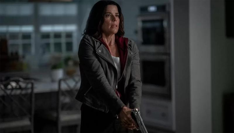 Сидни Прескотт с дочерью сражается с Призраком в трейлере "Крик 7"