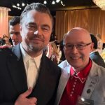 Претендующий на «Оскар» Константин Бронзит показа фото с ДиКаприо