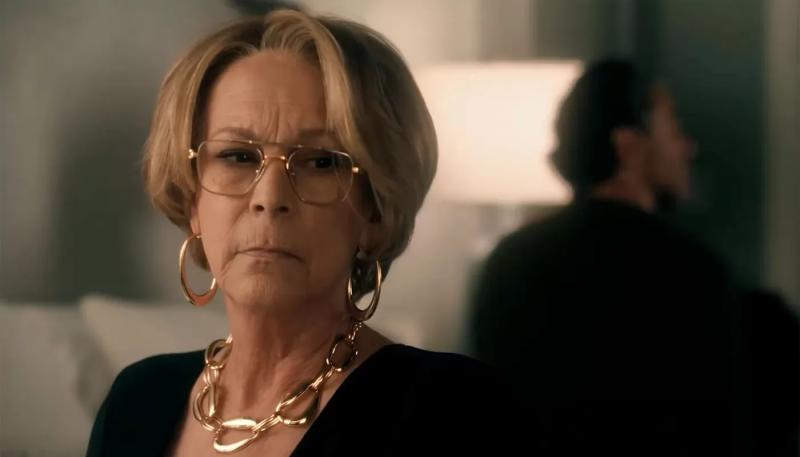 Джейми Ли Кертис выставили против Мстителей и Голлума